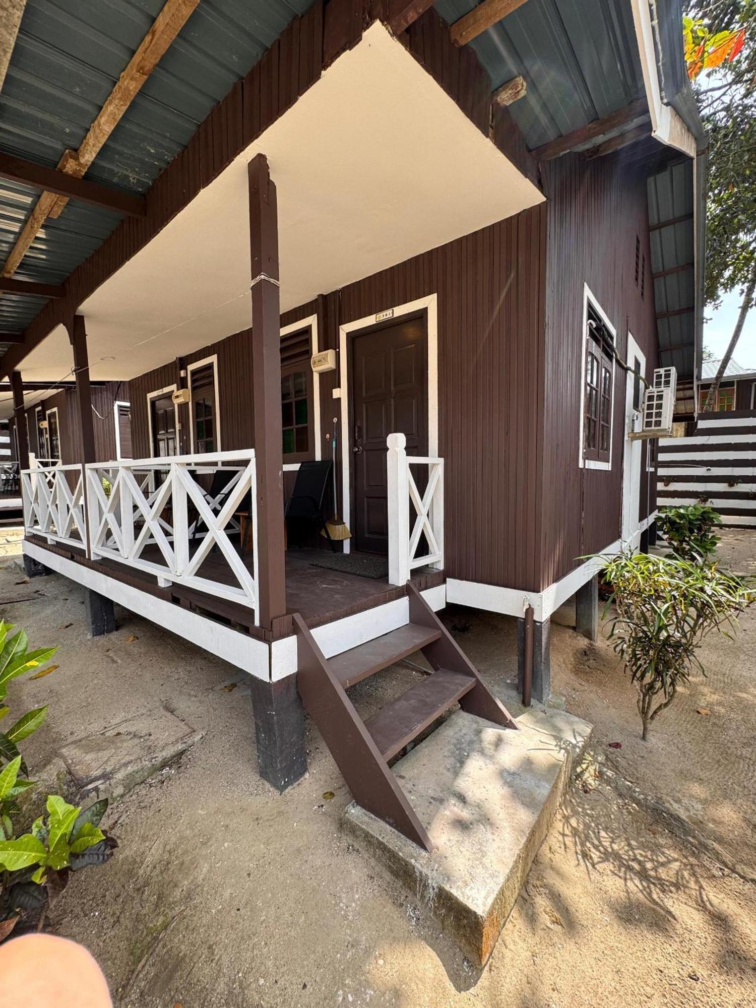 Villa The Barat Perhentian Kampong Pasir Hantu Exterior foto